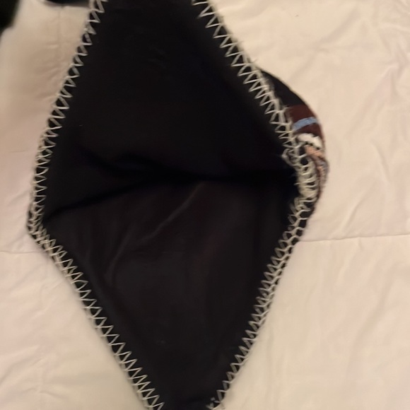 Warm colorful winter hoodie cap from Switzerland, never worn - Picture 2 of 3